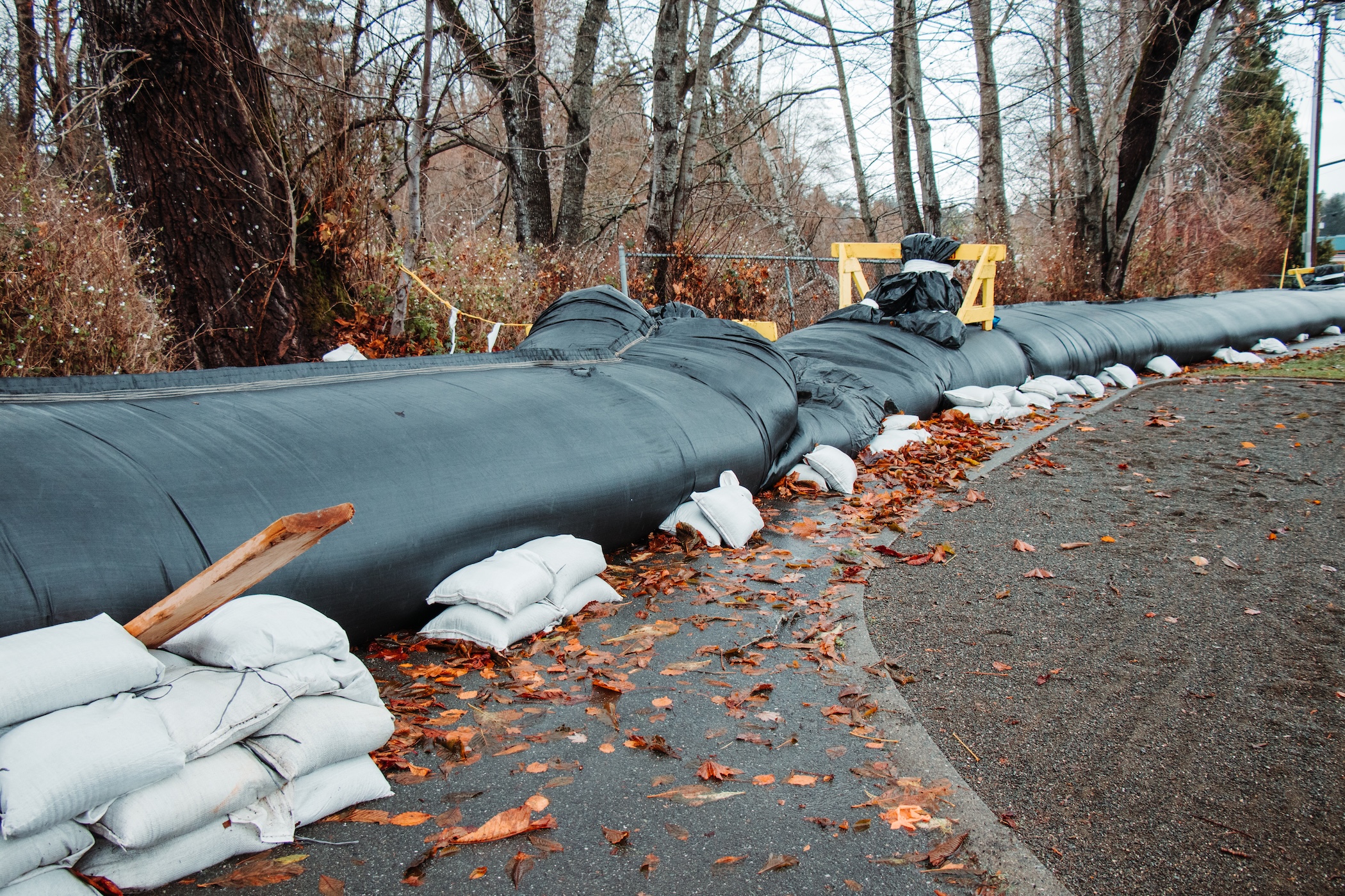 Inflatable Flood Barriers – Fast & Afforable Hurricane Storm Surge Protection for West Coast of Florida